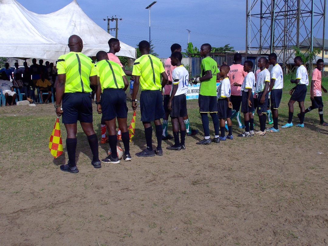 Team lineup before kickoff